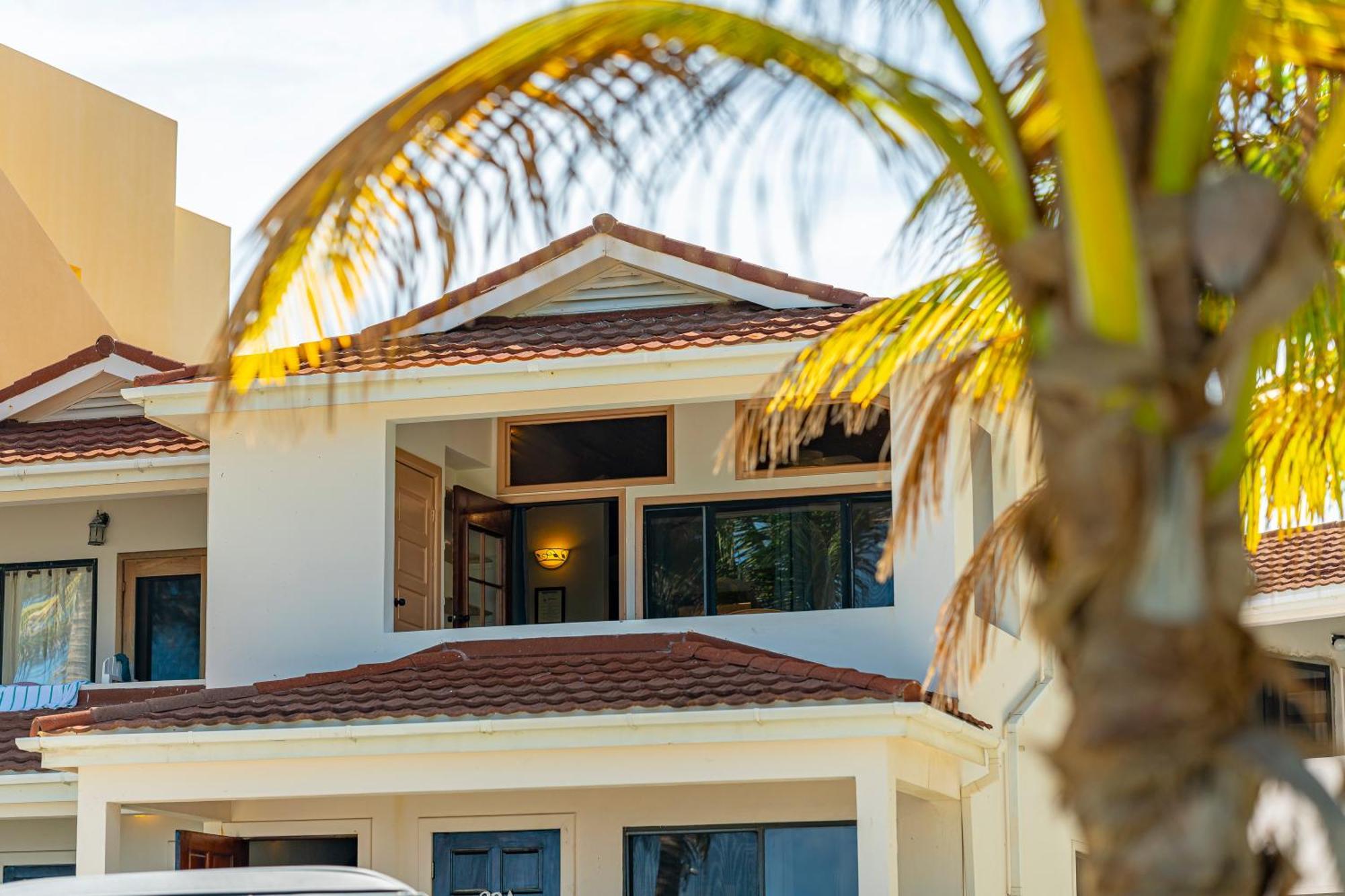 Tradewinds Paradise Villas San Pedro  Bagian luar foto