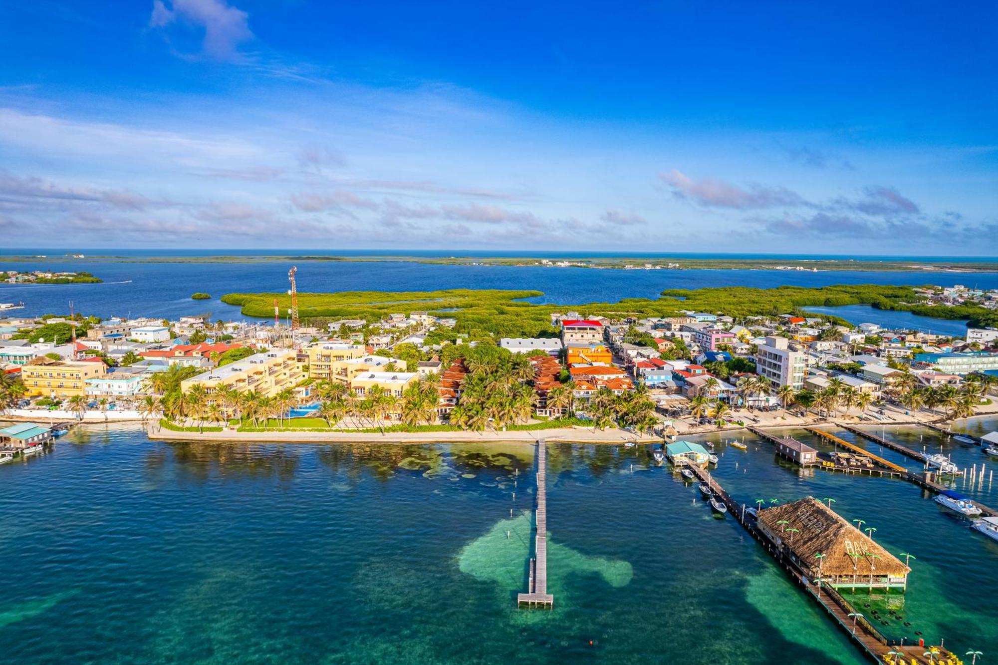 Tradewinds Paradise Villas San Pedro  Bagian luar foto